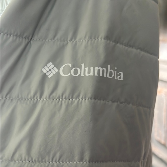 Columbia Pebble beach logo Gray Quilted Jacket for Men - Picture 8 of 11